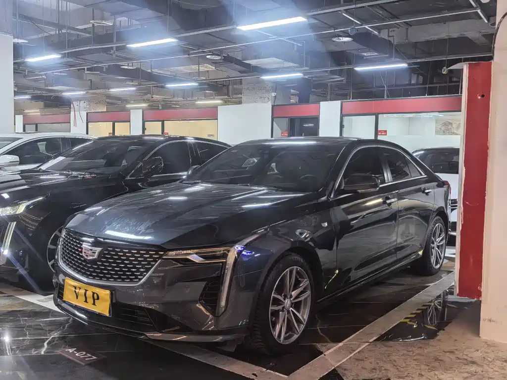Cadillac CT4 2021