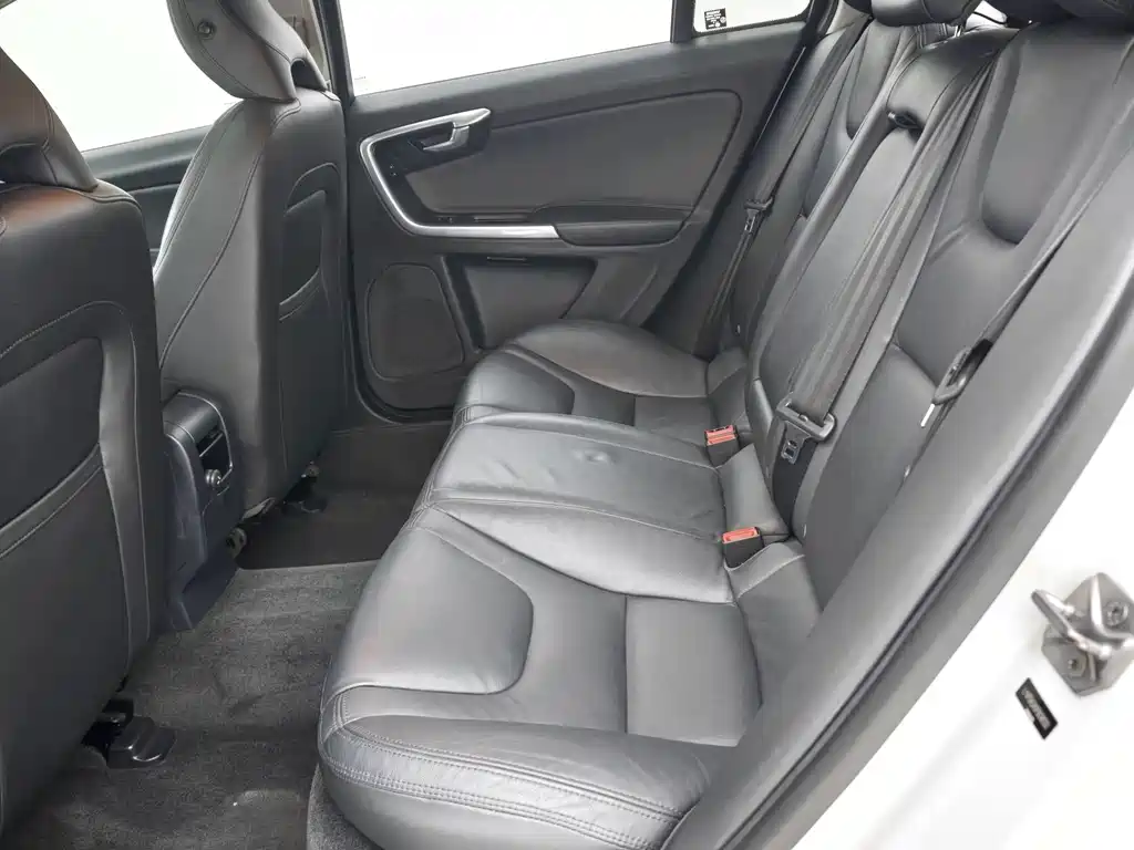 Volvo S60 — миниатюра 8