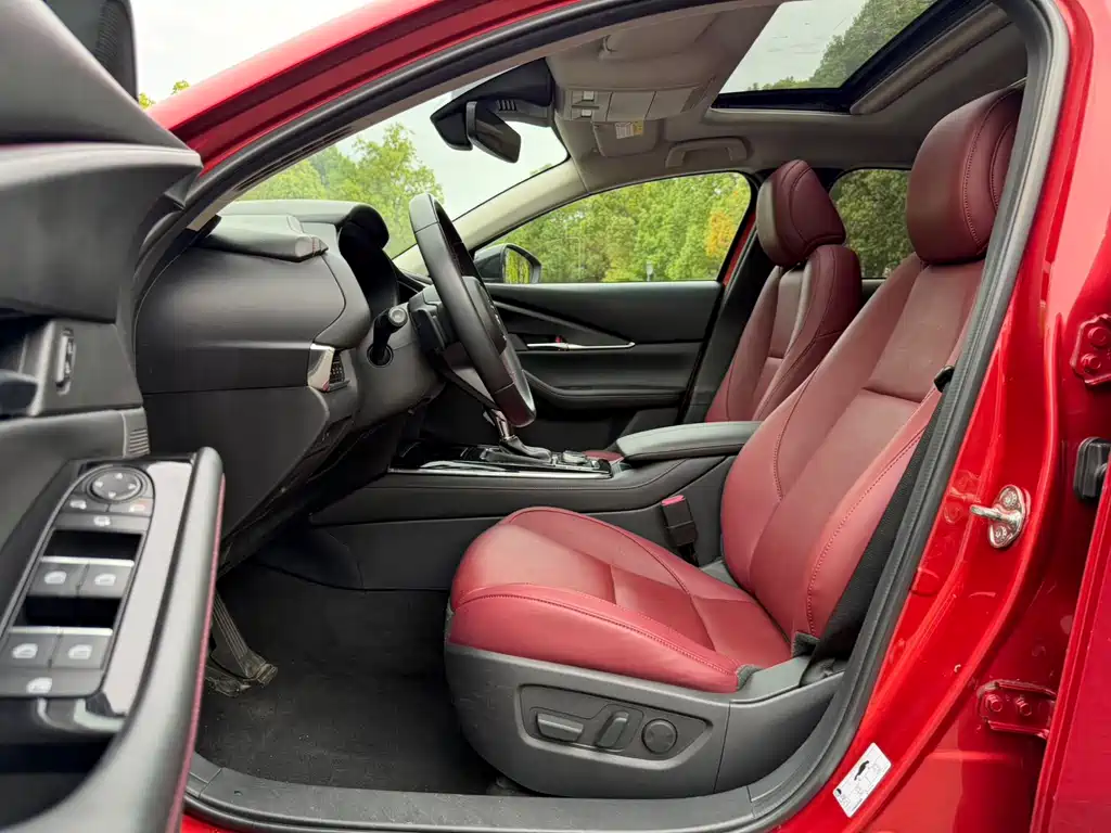 Mazda CX-30 — миниатюра 11