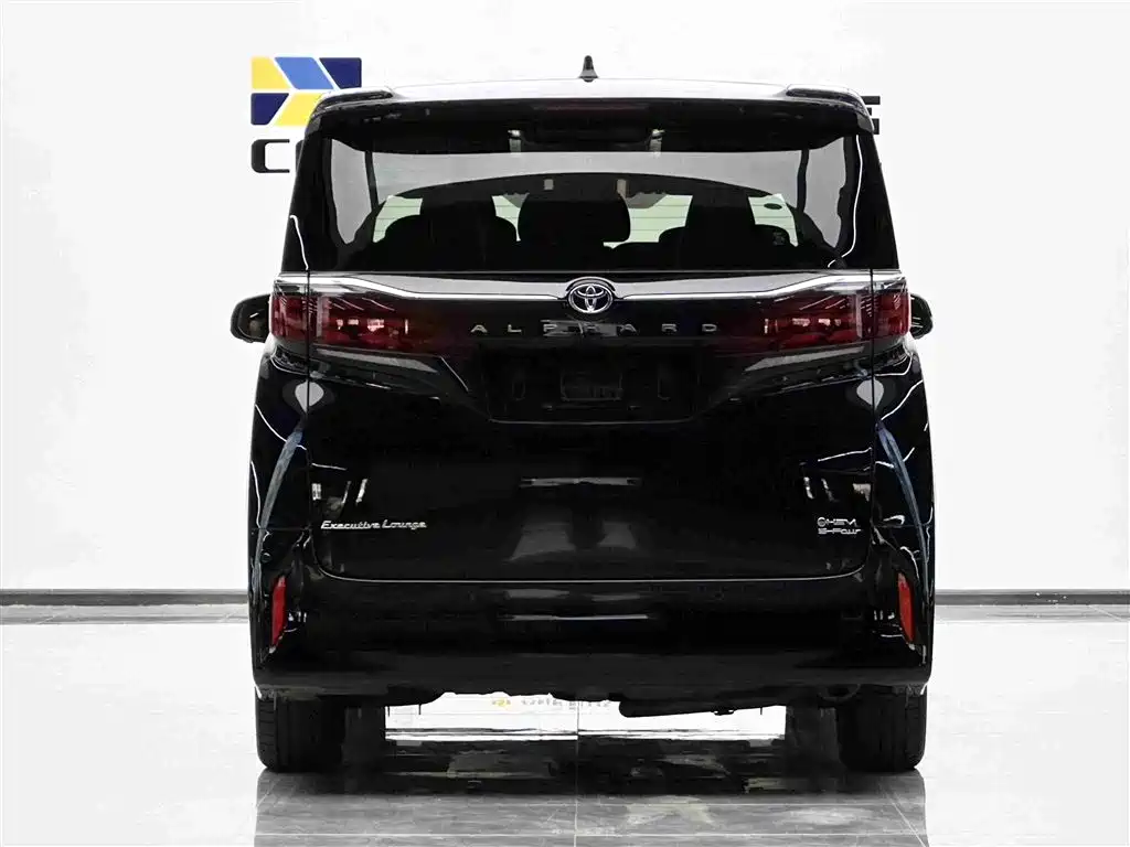 Toyota Alphard — миниатюра 5