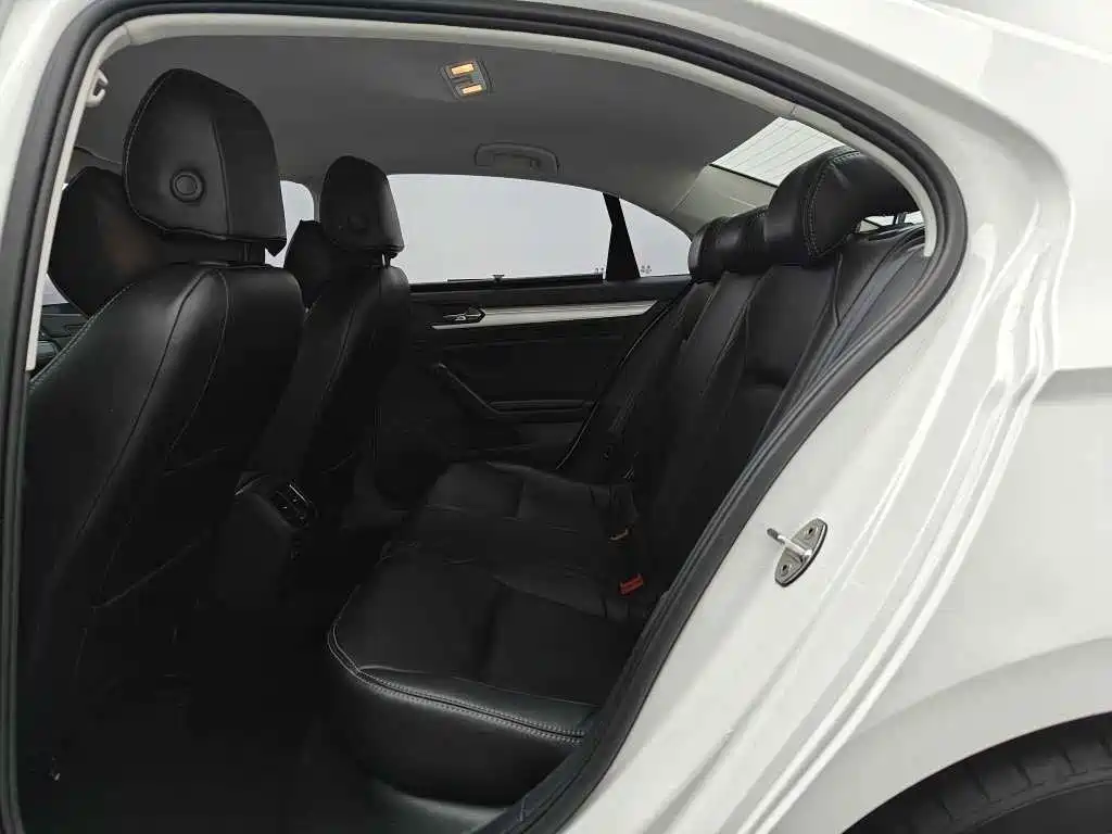 Volkswagen Lamando — миниатюра 11