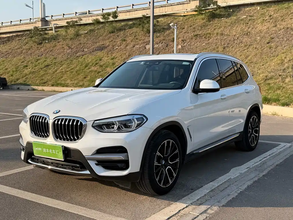 BMW X3 2021
