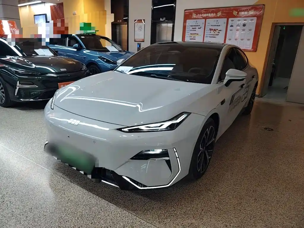 Geely Galaxy Galaxy E8 E8 2025 700km Smart Drive