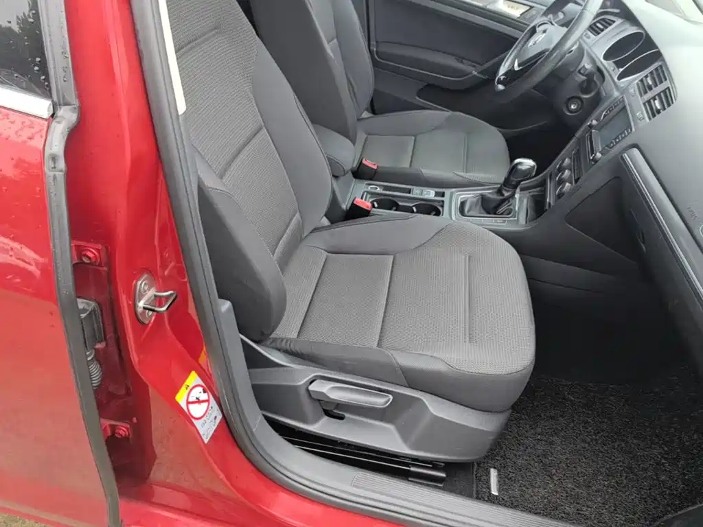 Volkswagen Golf — миниатюра 25