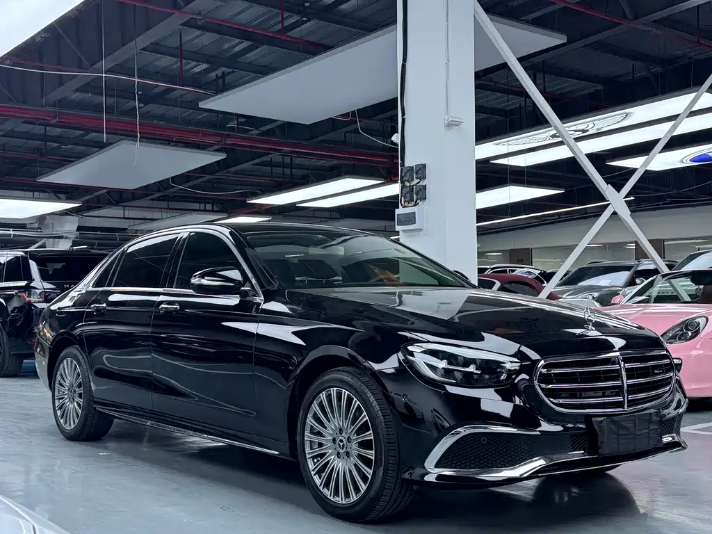 Mercedes-Benz E-Class — миниатюра 3