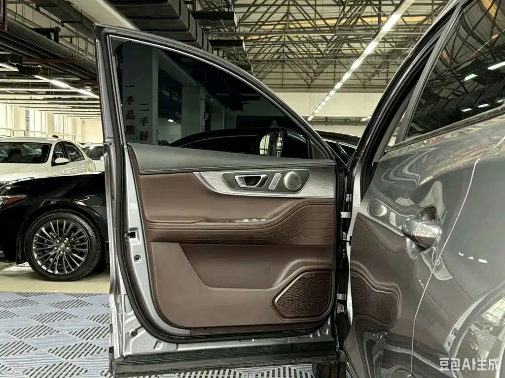 Chery Tiggo 8 PRO — миниатюра 14