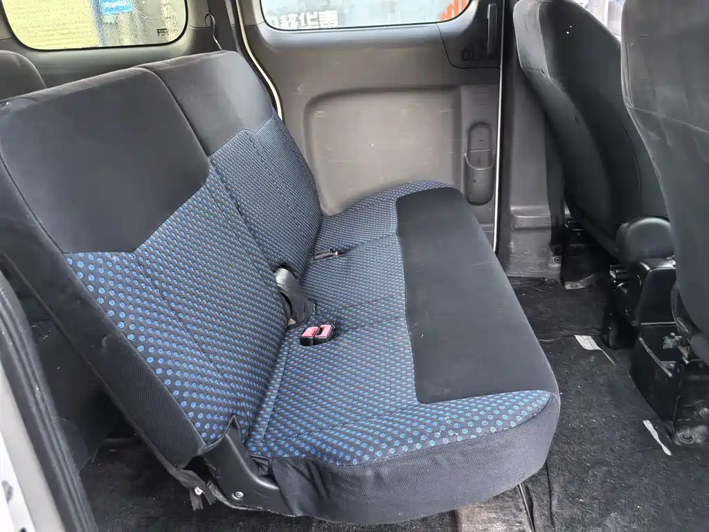 Nissan NV200 — миниатюра 14