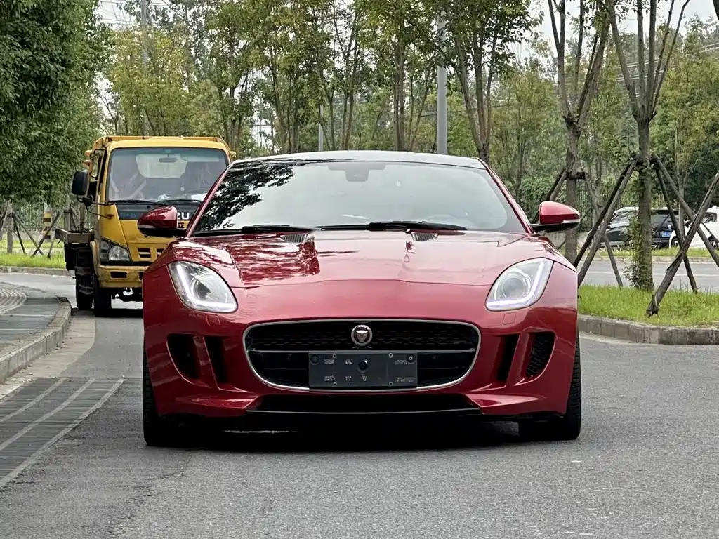 Jaguar F-TYPE — миниатюра 4