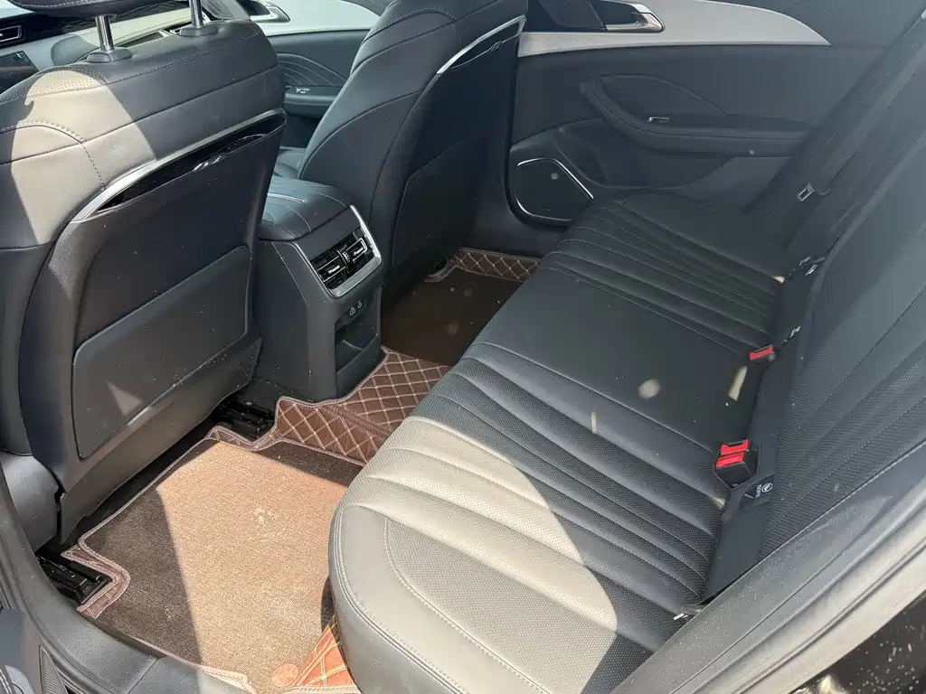 Hongqi H5 2025 1.5T DCT