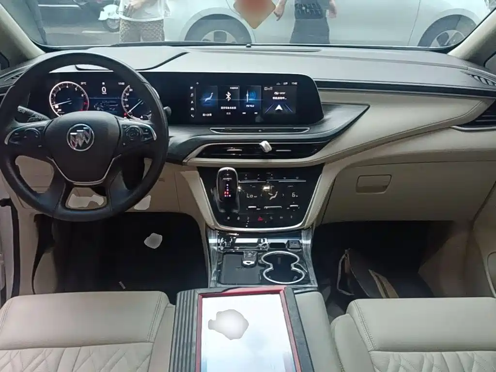 Buick GL8 — миниатюра 10