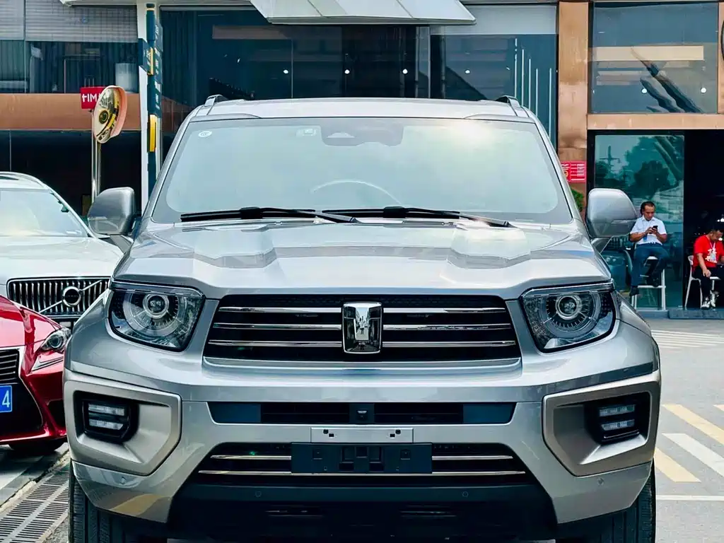 TANK TANK 700 NEW ENERGY