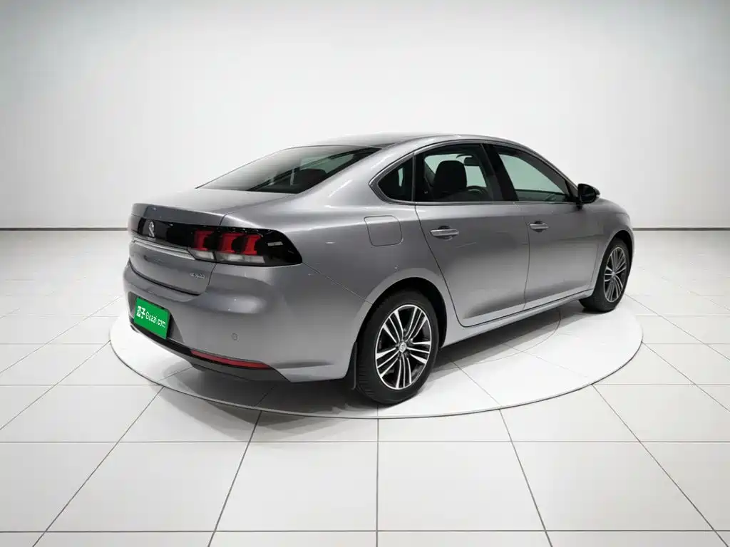 Peugeot 308 — миниатюра 6