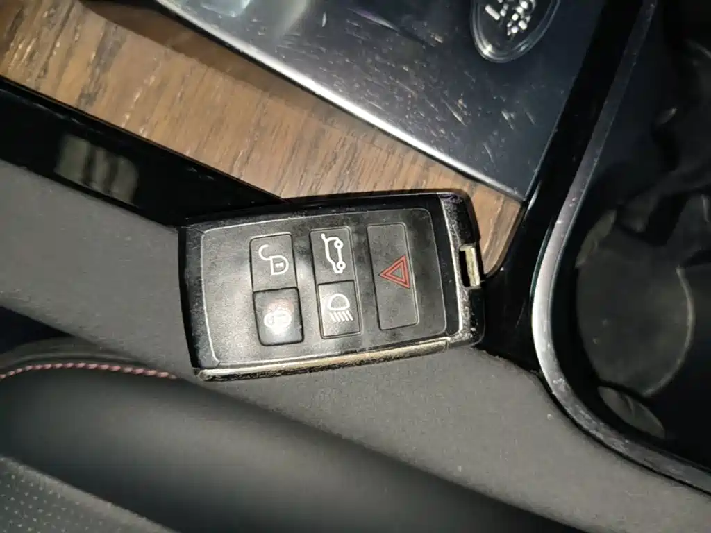 Land Rover Discovery Sport — миниатюра 9