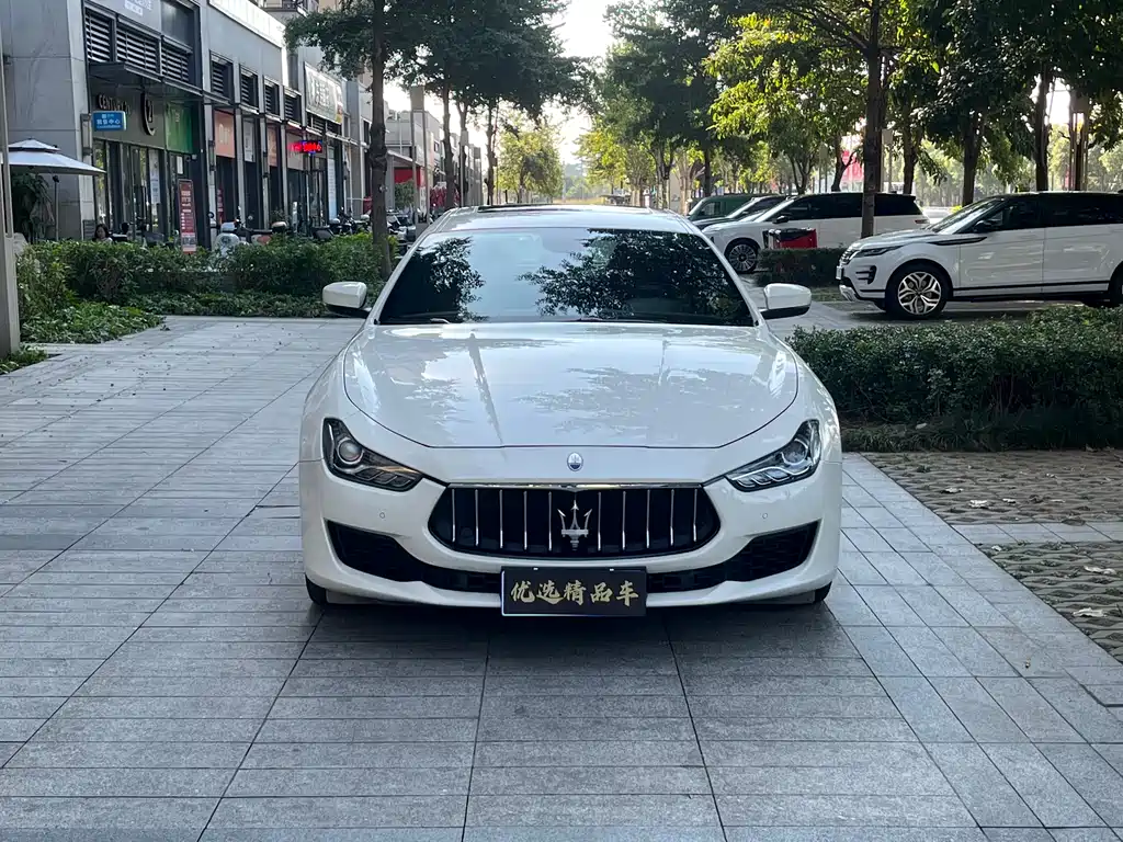 MASERATI GHIBLI