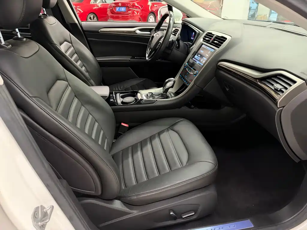 Ford Mondeo — миниатюра 17
