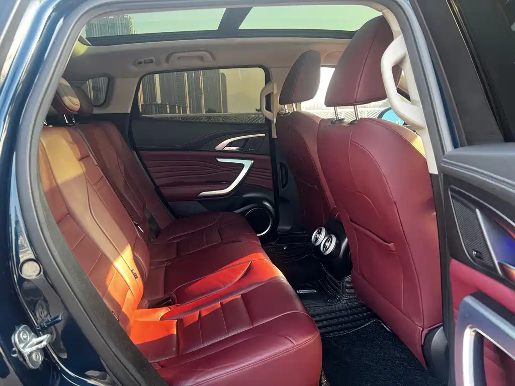 WEI PAI WEI BRAND VV7