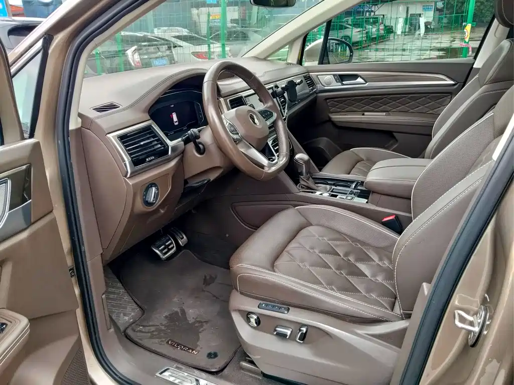 Volkswagen Viloran 2020 380TSI Luxury