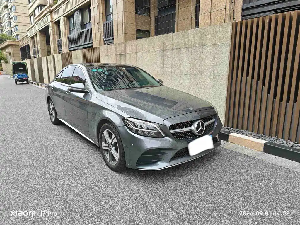 Mercedes-Benz C-Class — миниатюра 3