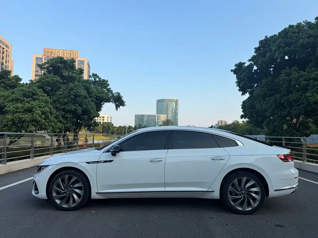 Volkswagen CC — миниатюра 5