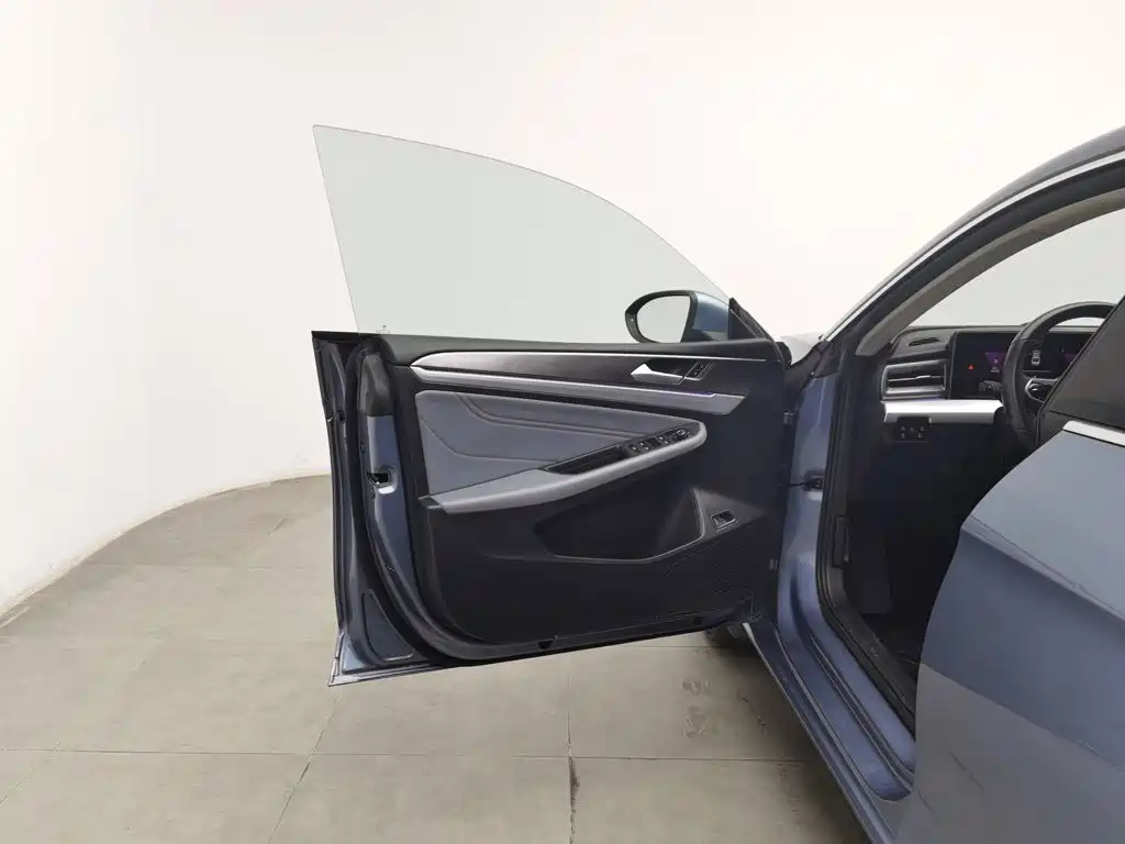 Volkswagen Lamando — миниатюра 8
