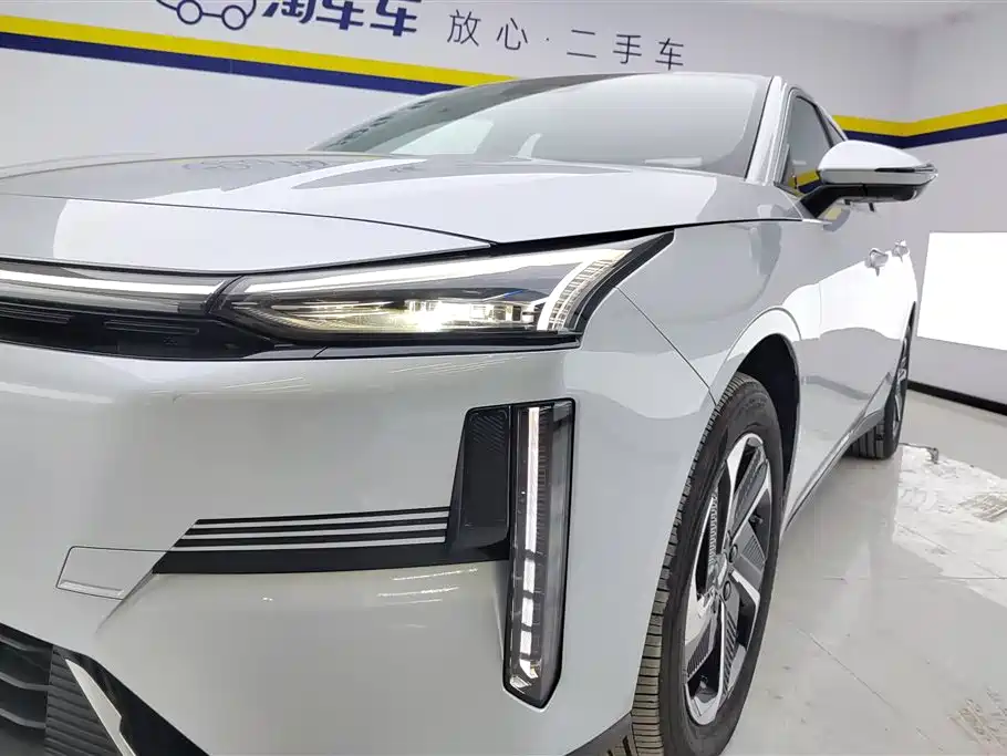 GEELY GALAXY GALAXY L6