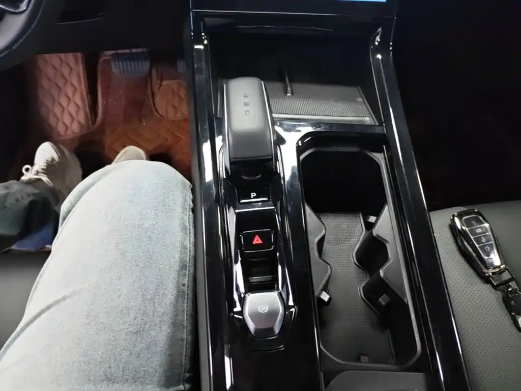 Geely Boyue — миниатюра 14