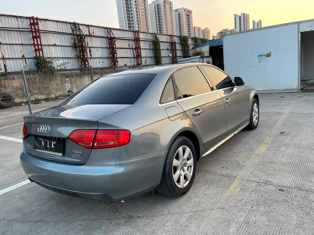 Audi A4L — миниатюра 5