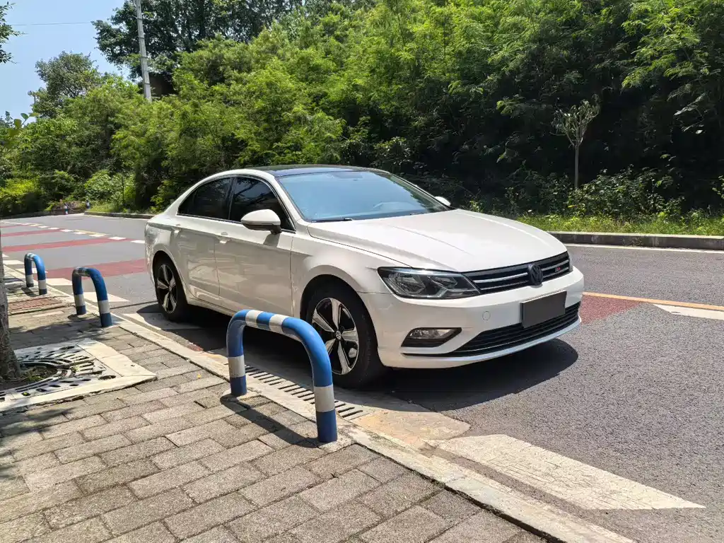 Купить Volkswagen Lamando