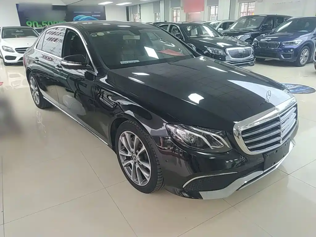 Mercedes-Benz E-Class — миниатюра 4