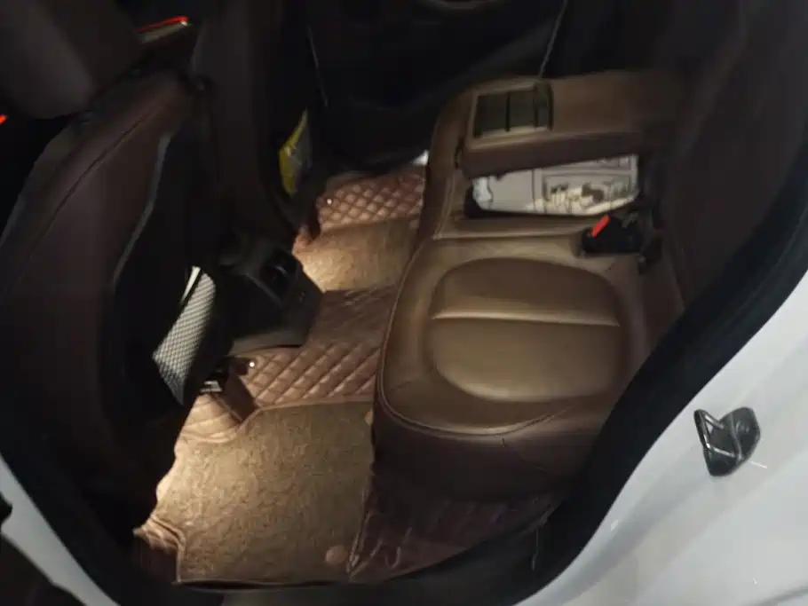 BMW X1 — миниатюра 10