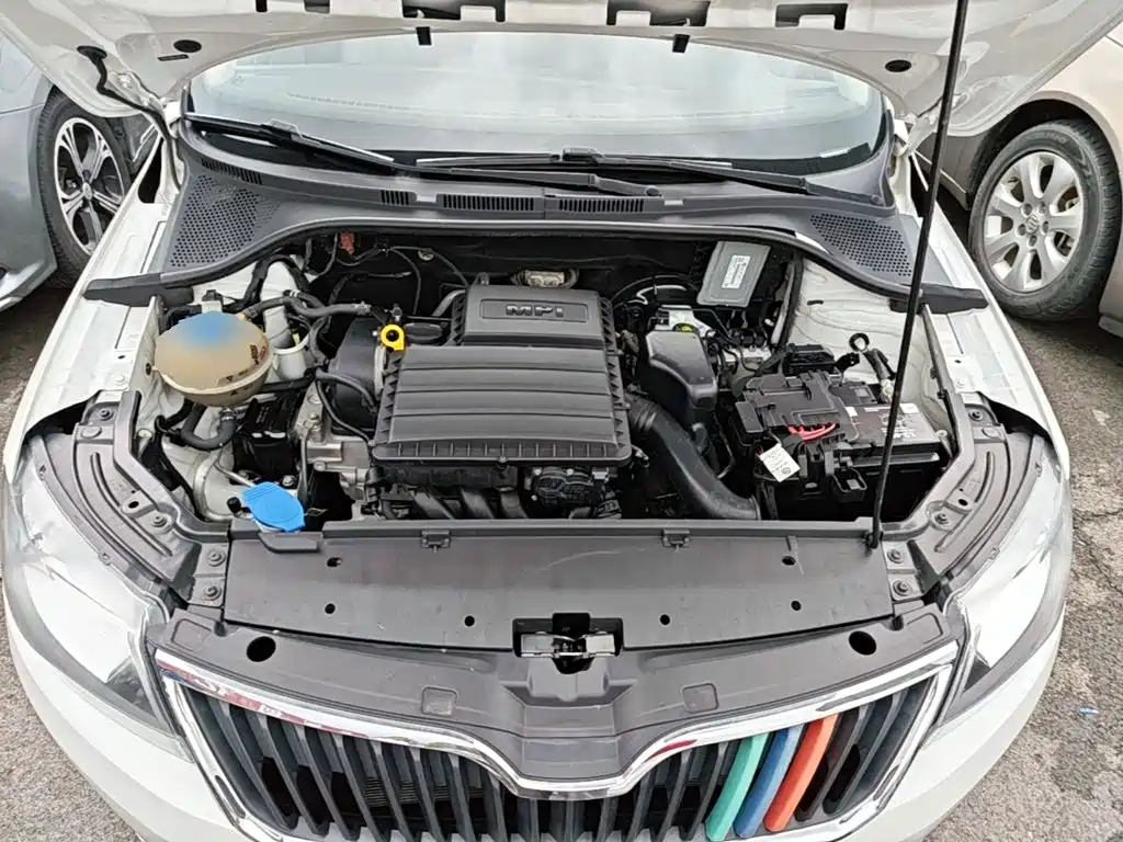 Skoda Rapid — миниатюра 20