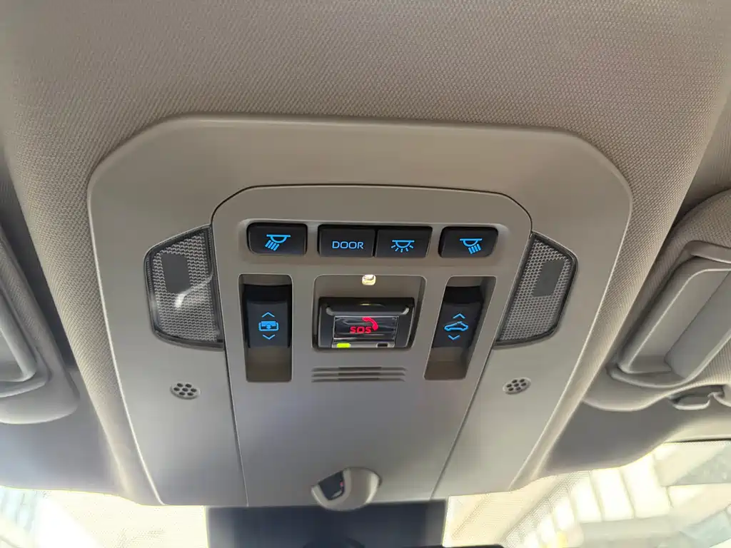 Toyota Highlander — миниатюра 21
