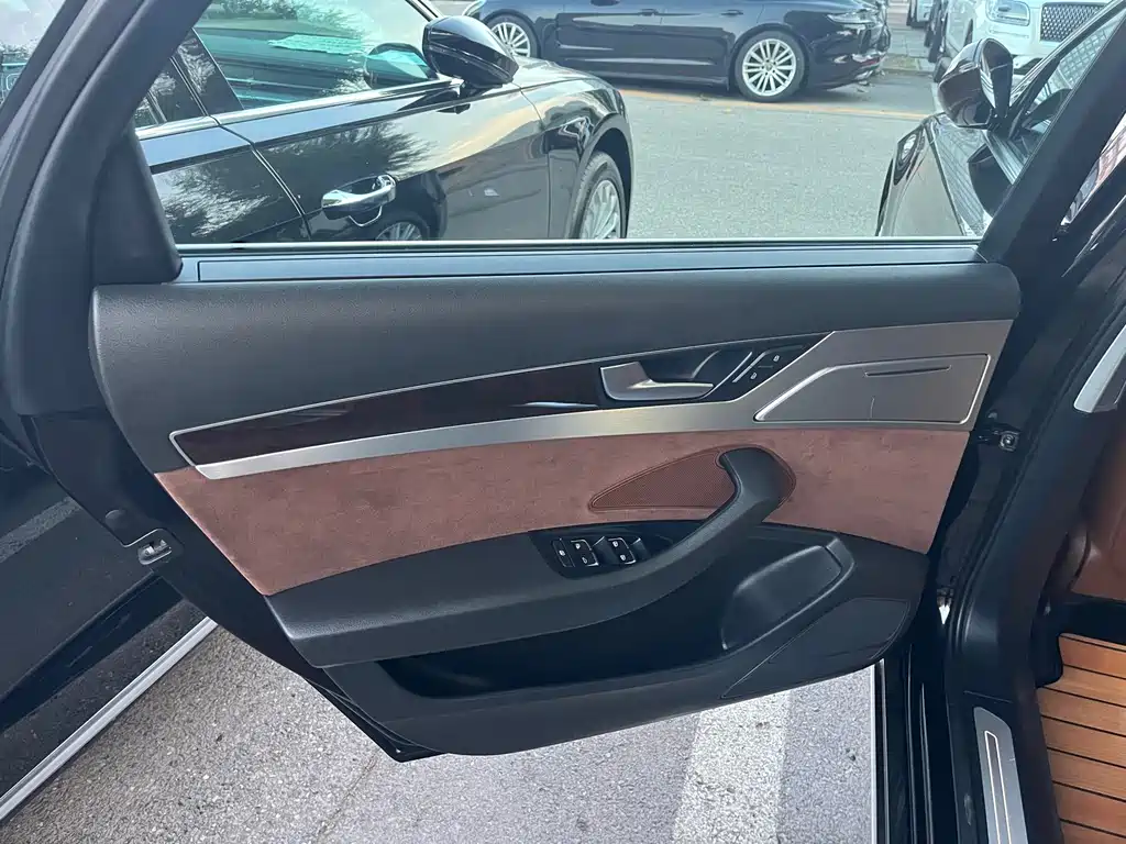 Audi A8 — миниатюра 27