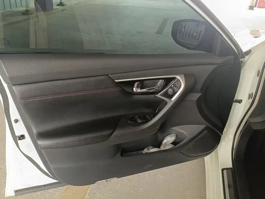 Nissan Teana — миниатюра 7