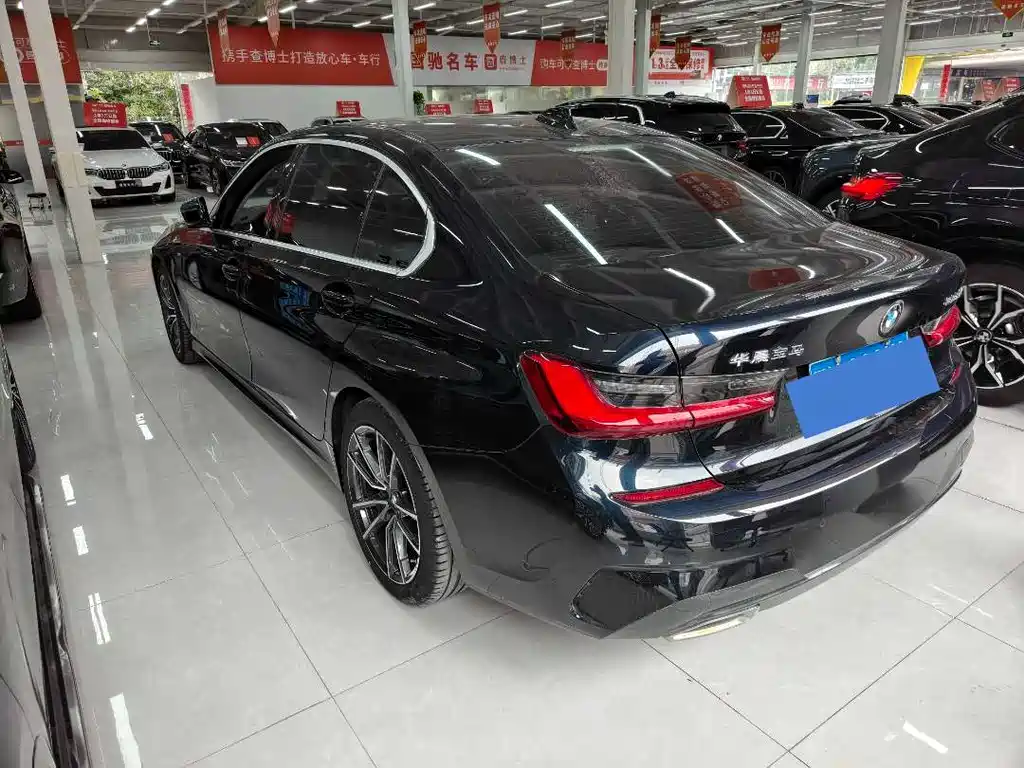 BMW 3 Series — миниатюра 4