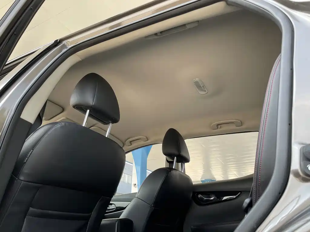 Nissan Qashqai — миниатюра 8