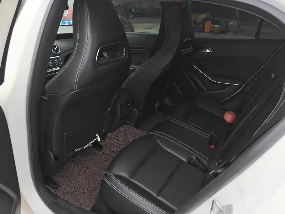 Mercedes-Benz GLA — миниатюра 10