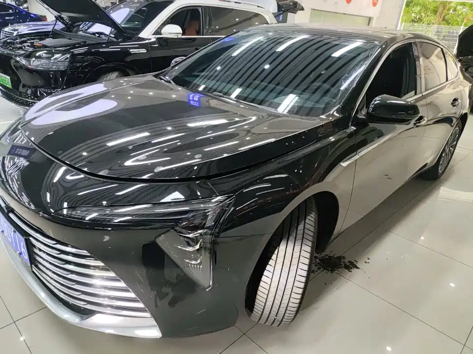 Buick LaCrosse 2025