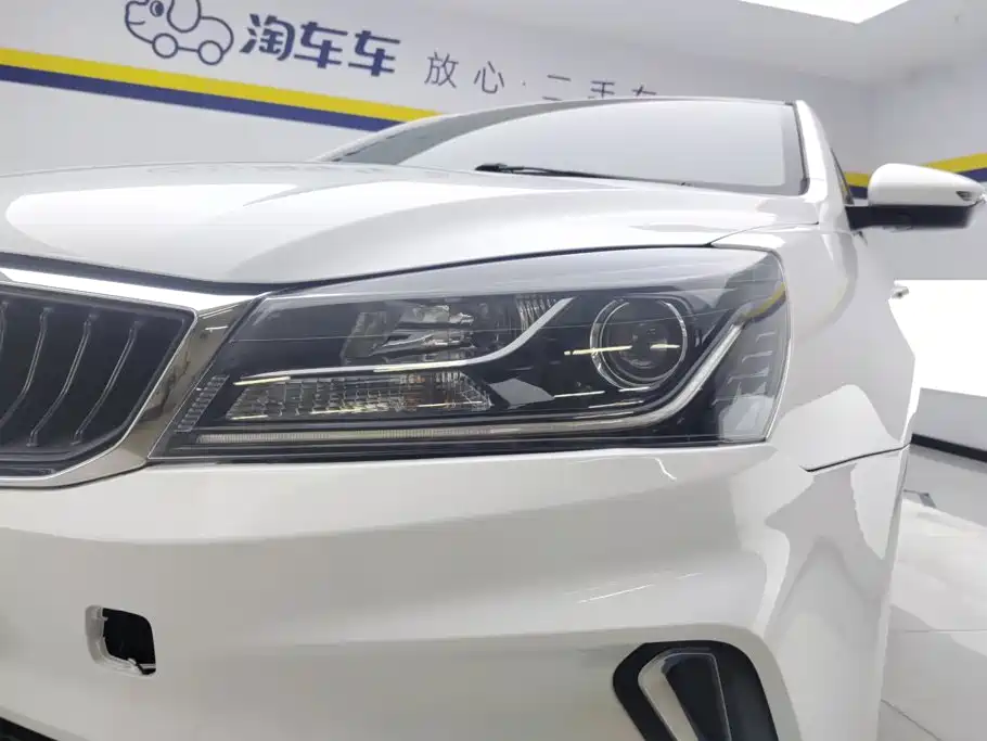 Geely Emgrand — миниатюра 5