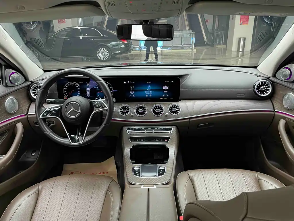 MERCEDES-BENZ E CLASS