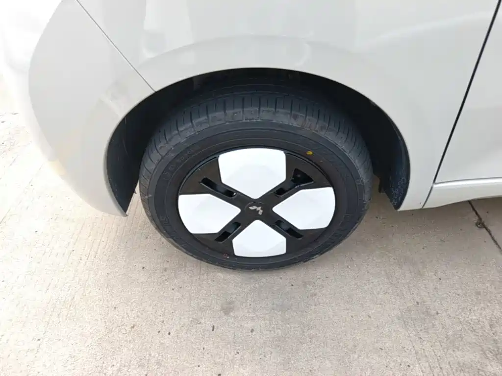 Wuling MINIEV — миниатюра 23