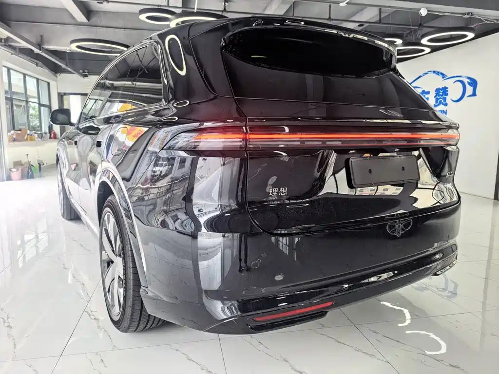 Li Auto Li L8 — миниатюра 4