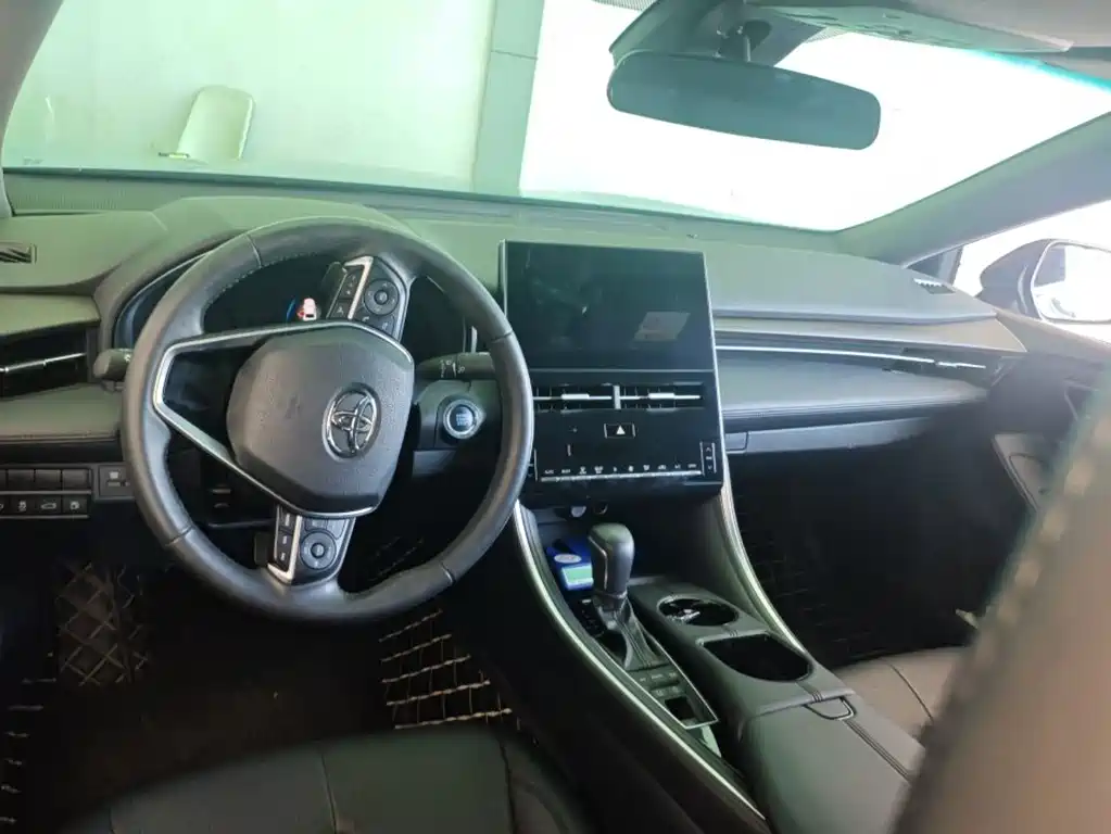 Toyota Avalon — миниатюра 3