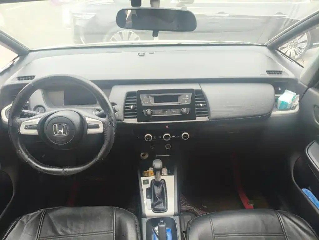 Honda Fit — миниатюра 6