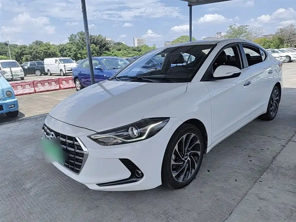 Hyundai Elantra 2019