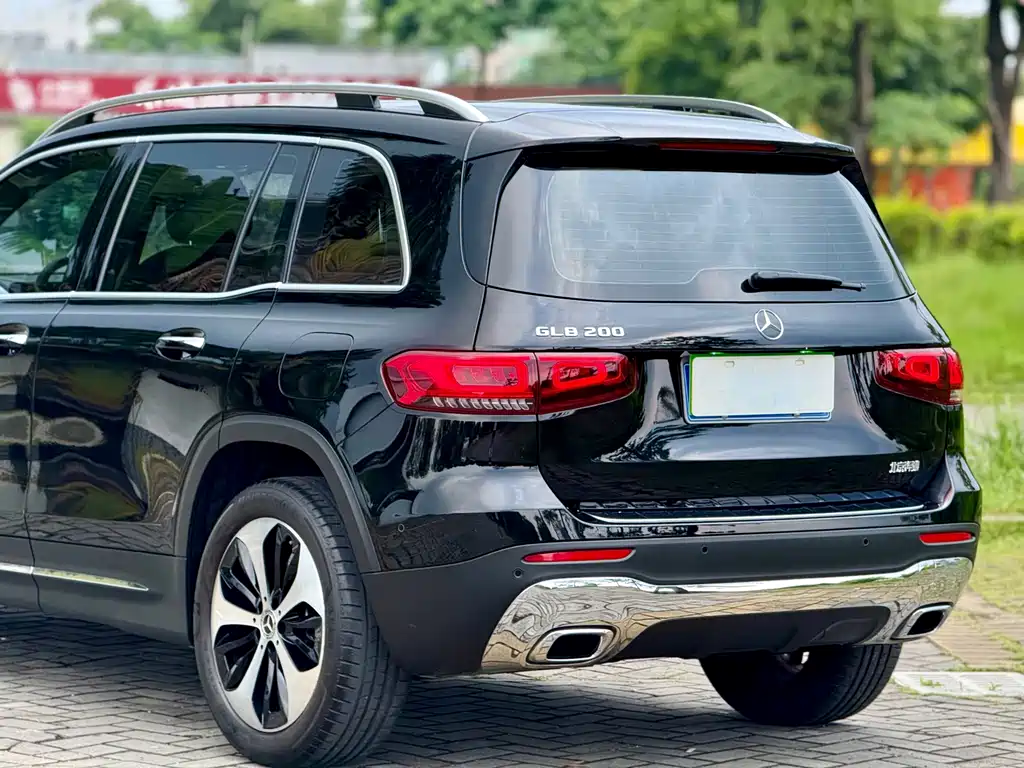 Mercedes-Benz GLB — миниатюра 9