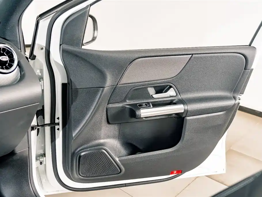 MERCEDES-BENZ B CLASS