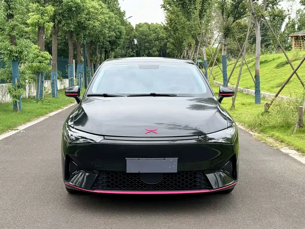 XPeng P5 — миниатюра 3