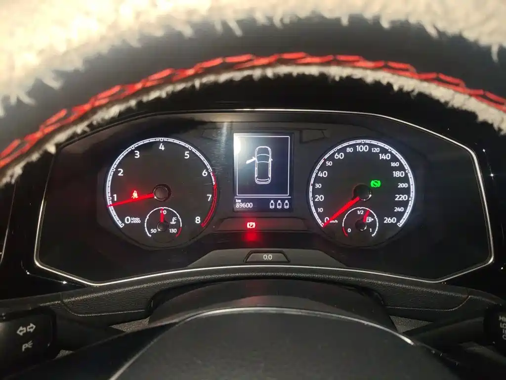 Volkswagen T-Roc — миниатюра 7
