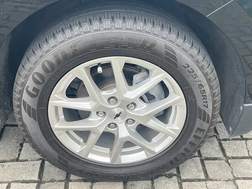 Chevrolet Equinox — миниатюра 5